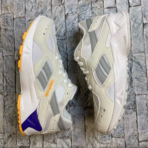 Reebok Classic Aztrek Athletic Shoe -  size 4.5 - Picture 2 of 12